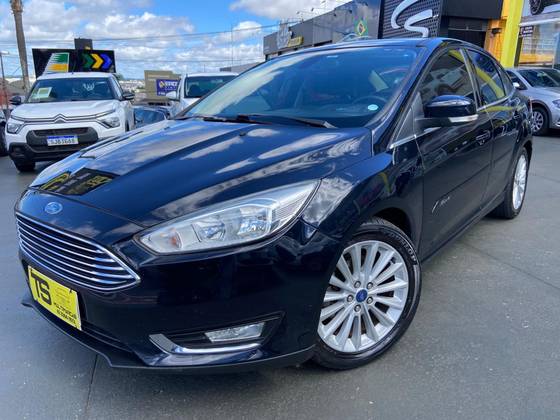 FORD FOCUS 2.0 TITANIUM FASTBACK 16V FLEX 4P POWERSHIFT